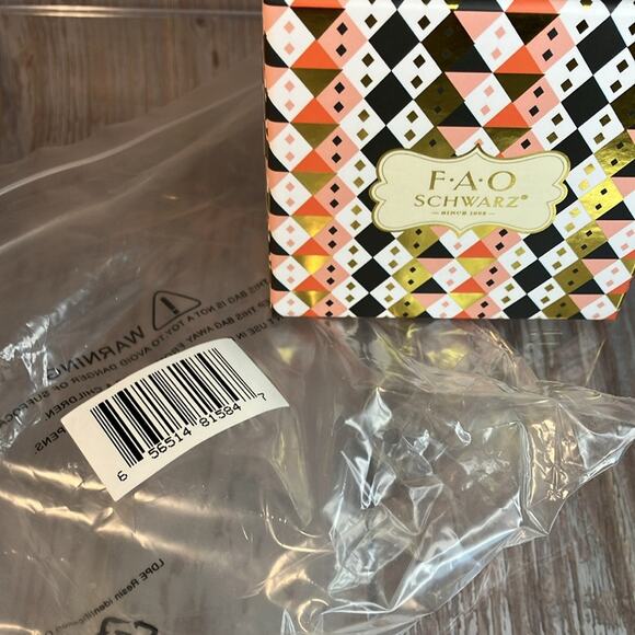 FAO Schwarz Open Heart Cross Pendant & Cross Earring Set in Fine Silver Plating - Picture 5 of 6